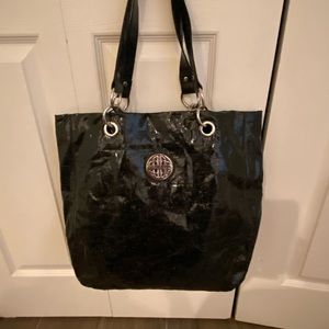 Shiny black tote